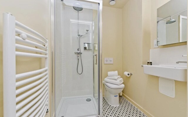 Prime Studio in Fashionable Primrose Hill