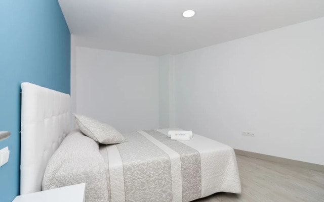 Torremolinos Pool And Garden Canovas Apartment