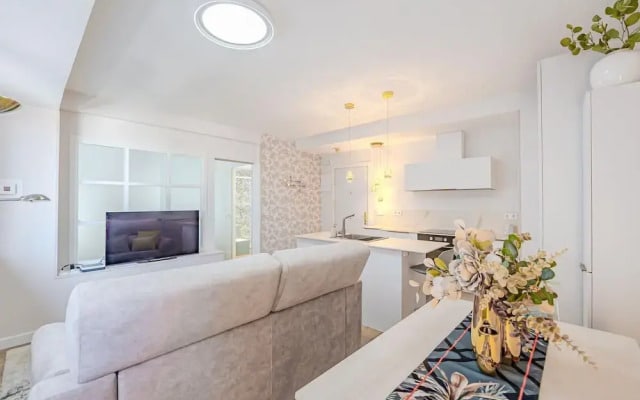 Colon 904 in Madrid With 1 Bedrooms and 1 Bathrooms