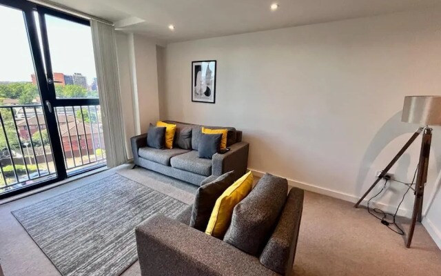 Impressive 1 Bed Apartment - Chavasse Apartments