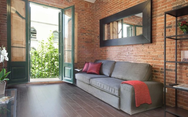 Beautiful Eixample Flat for Families