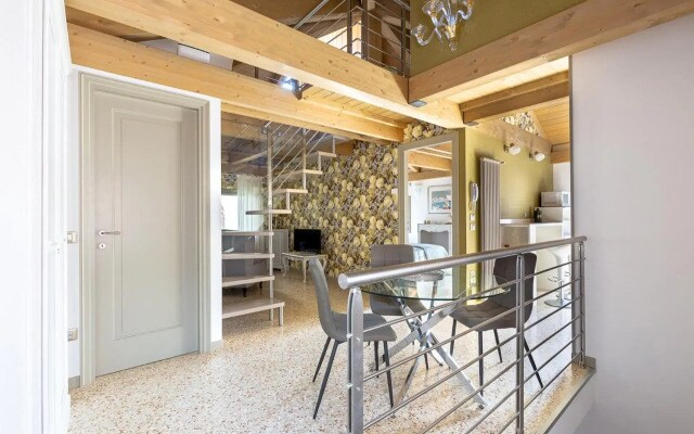 Ca' Cappello Venice Apartment 2 with Canal View
