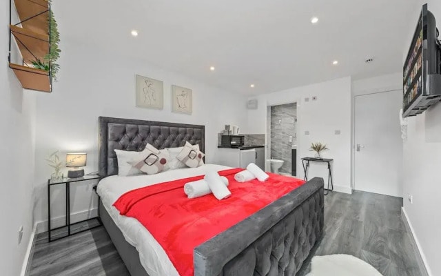 Impeccable Ensuite Room in Finsbury Park Londonn19