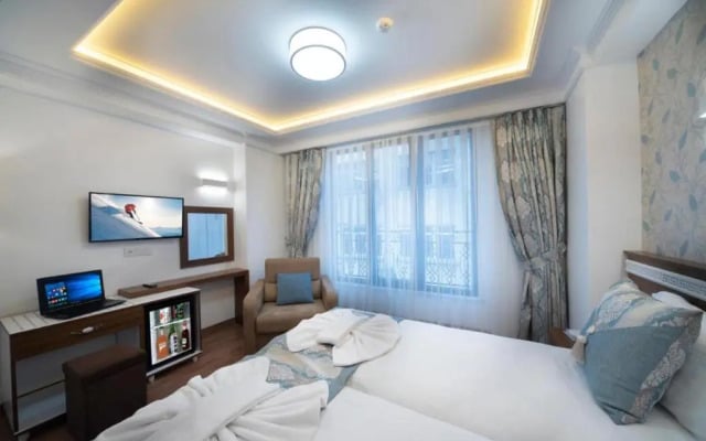 Lika Hotel - Standard Double or Twin Room