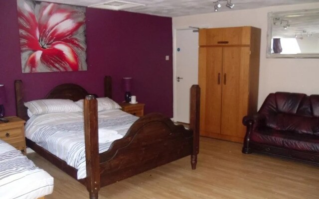 Fourways Hotel