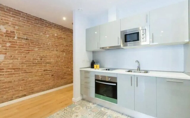 Stylish and centric 2-bedroom apartment in Eixample &Terrace P2