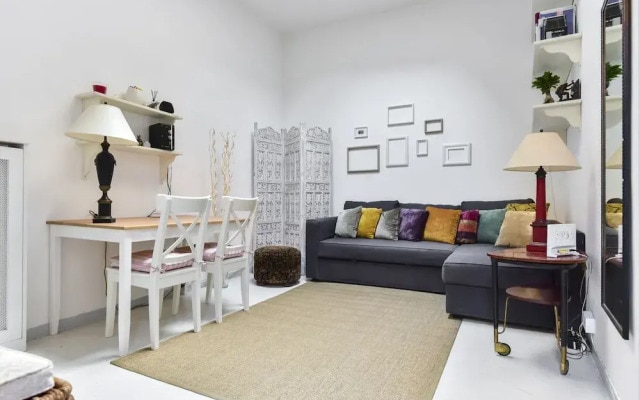 Monti Secret Garden Apartment