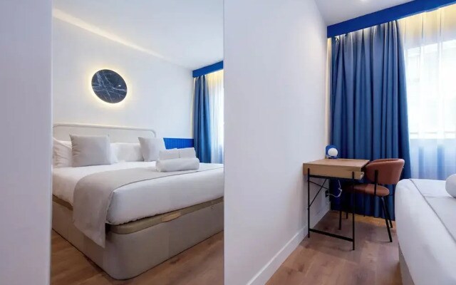 Iconic Suites