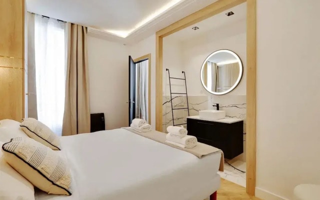 The Upper Marais Superb Apartment for 6 People