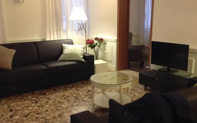 Marina Apartment 1
