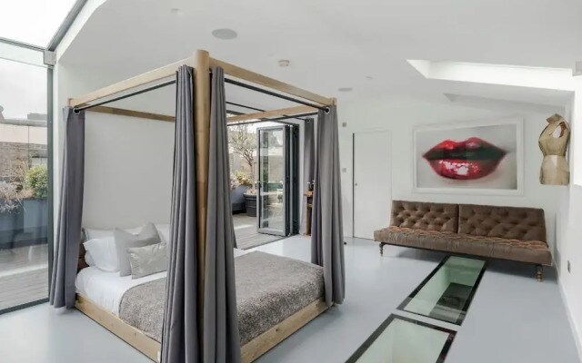 The Dream Factory - Borough - by Frankie Says