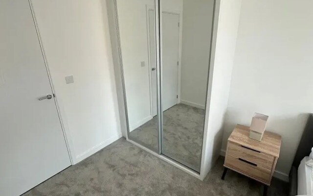 London Bliss Apartment Retreat