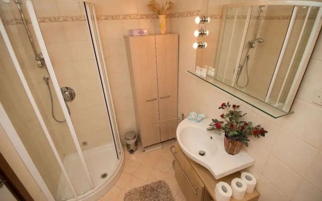 Grimaldi Apartments - San Marco Economy