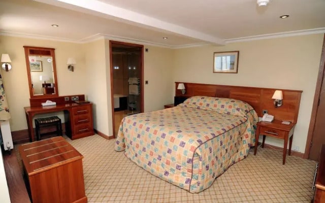 Expanse Hotel