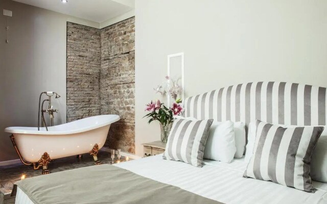 RELAIS56