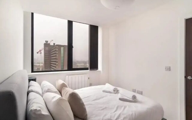 Snug 1BR Apt 4KTV Free Parking