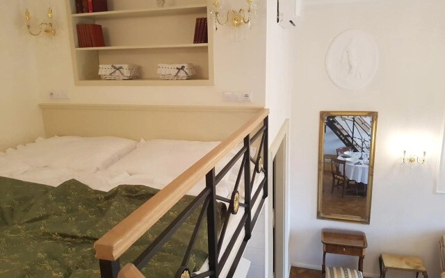 Charles apartment