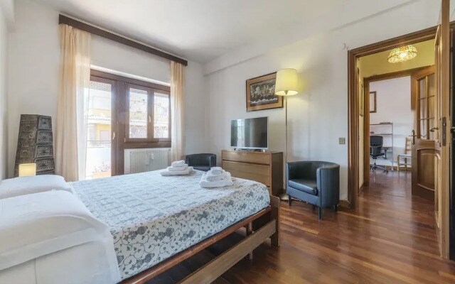 Portaportese Wooden Flat