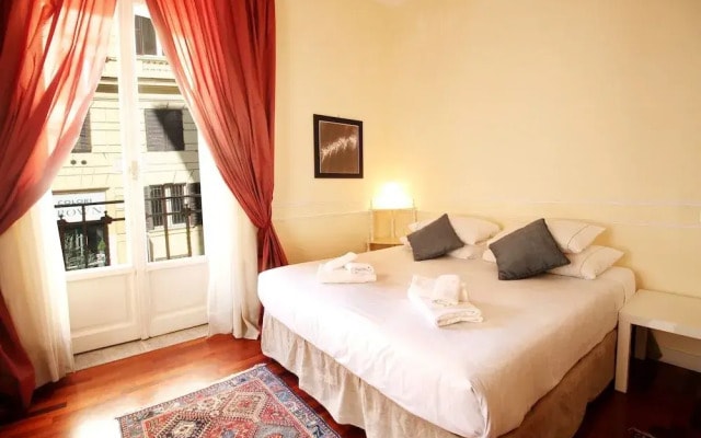 Prestigious Family Apt near St. Peter