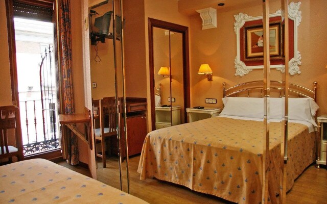 Hostal Victoria III