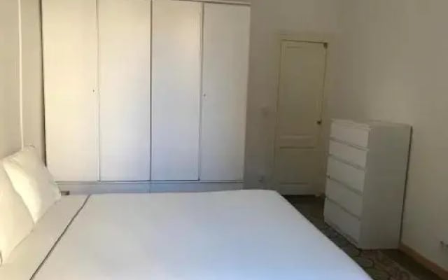 1 Casual Apartments