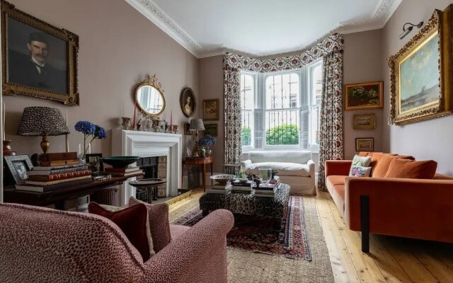 Radipole Road IV by Onefinestay