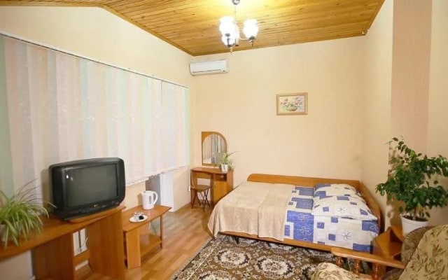 Lavrovaya Hotel