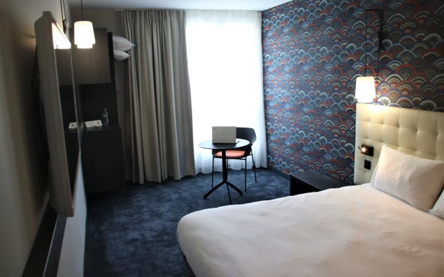 ibis Styles Puteaux Paris La Defense