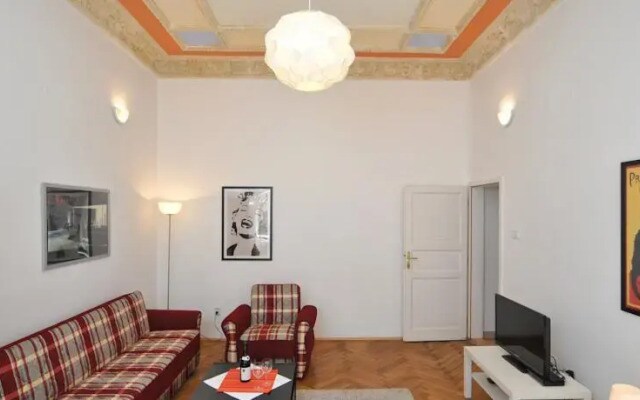 Foerster Apartments