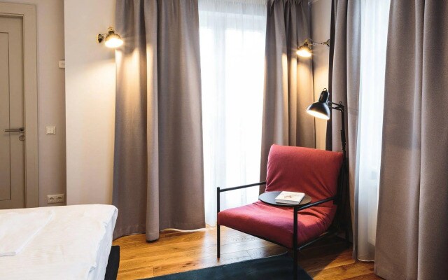 Отель Riga Lux Apartments – Skolas