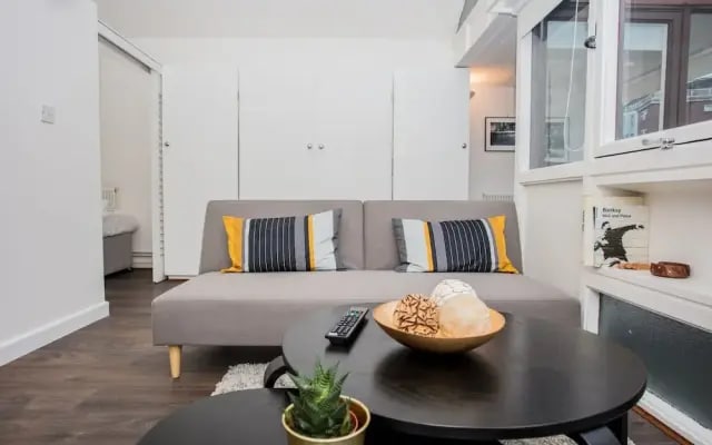 Central 2 Bed Apartment Near the Barbican