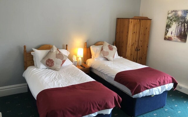 Clee Hotel