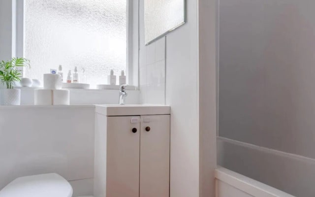 Lovely 1 Bedroom Self-contained Flat in Greenwich