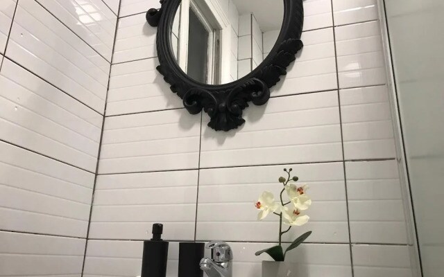 Newly Renovated High Spec 4 Bedroom House