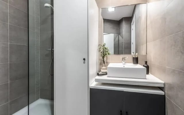 Ordino - 3 Bedrooms in Trafalgar