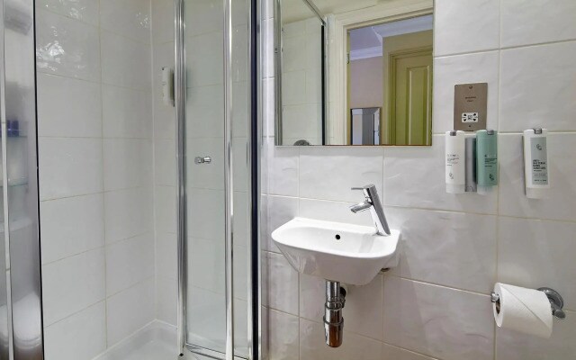 Mandolay Hotel Guildford