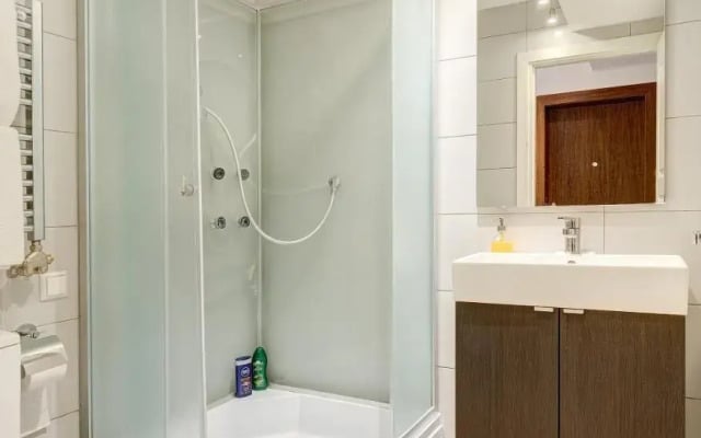 June street Spa apartments