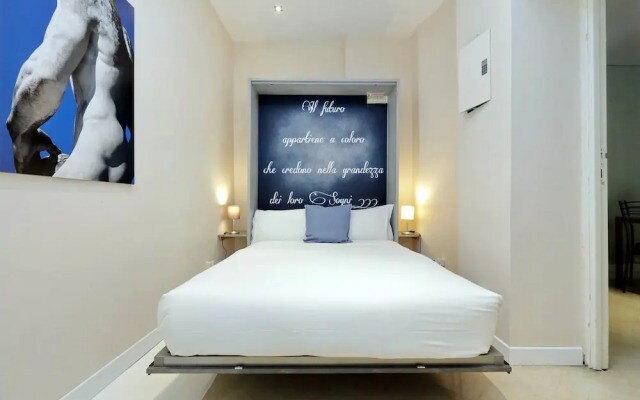 Spanish Steps Modern Apartment Balcony