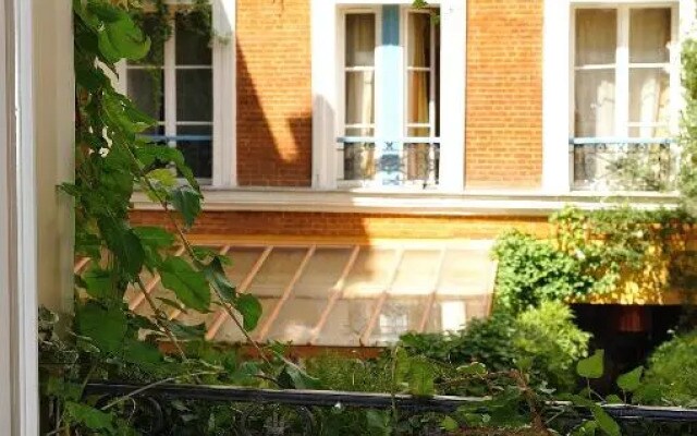 Les Patios du Marais 1