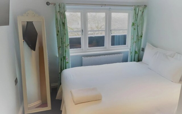 Lancaster Court Hotel
