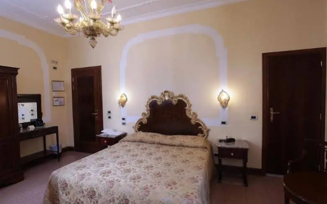 Boutique Apartment San Moise