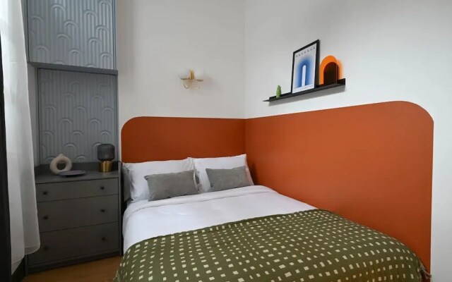 Designed Ensuite Bedroom Unit Close to Angel Stn