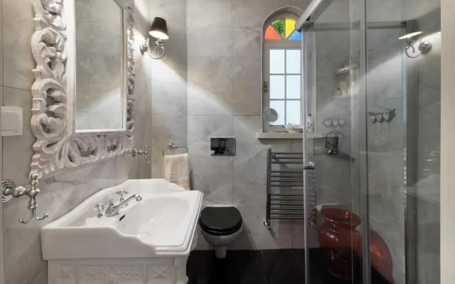 Hidden Garden Suites
