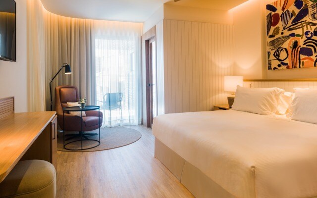 H10 Croma Malaga