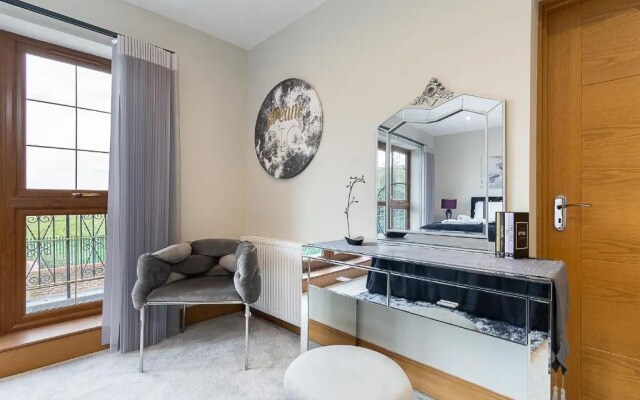 Boutique Green Acre Views