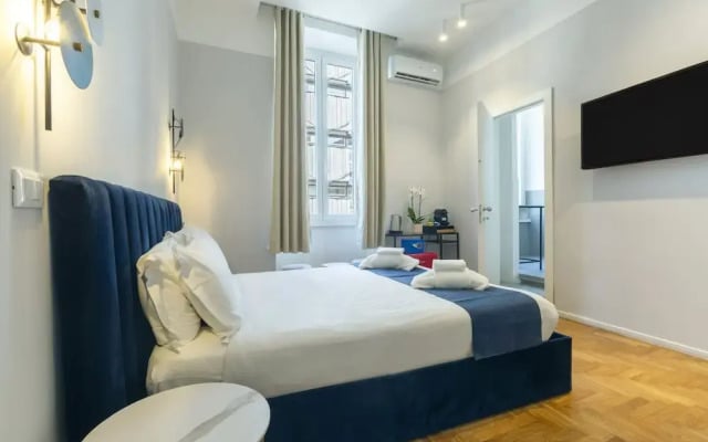 Carrara24
