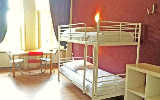 Alcatraz Backpacker Hostel