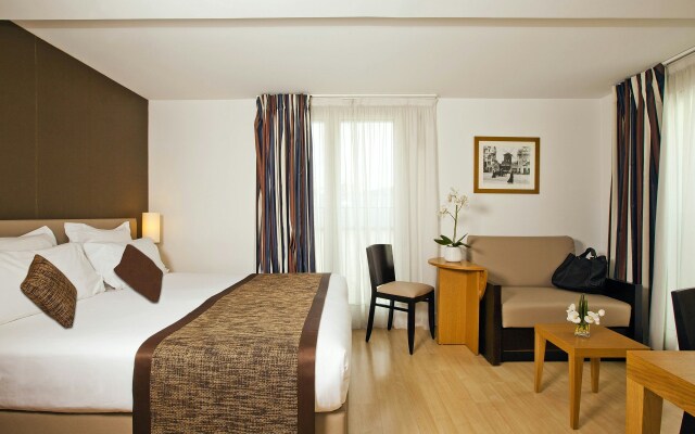 Отель Residhome Paris Opéra