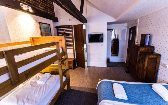 St Athans Hotel