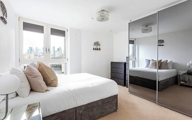 Greenwich Riverside Dream View